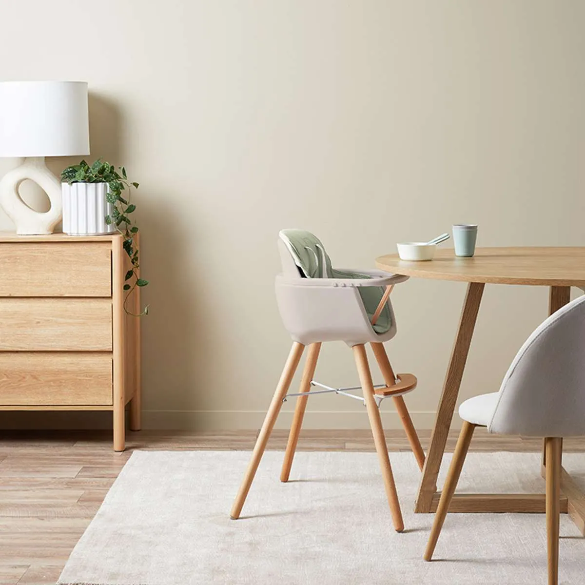 Jenson Natural Highchair - Sage Green Mocka