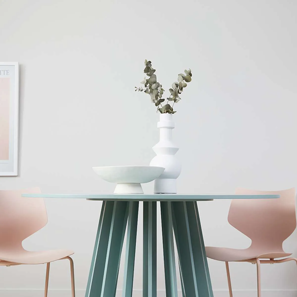 Rune Four Seater Slatted Round Dining Table - Sage Mocka
